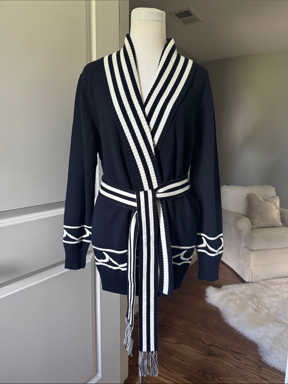 NWT Le Superbe White Cap Boyfriend Cardigan Navy White Cotton Cashmere Belted M